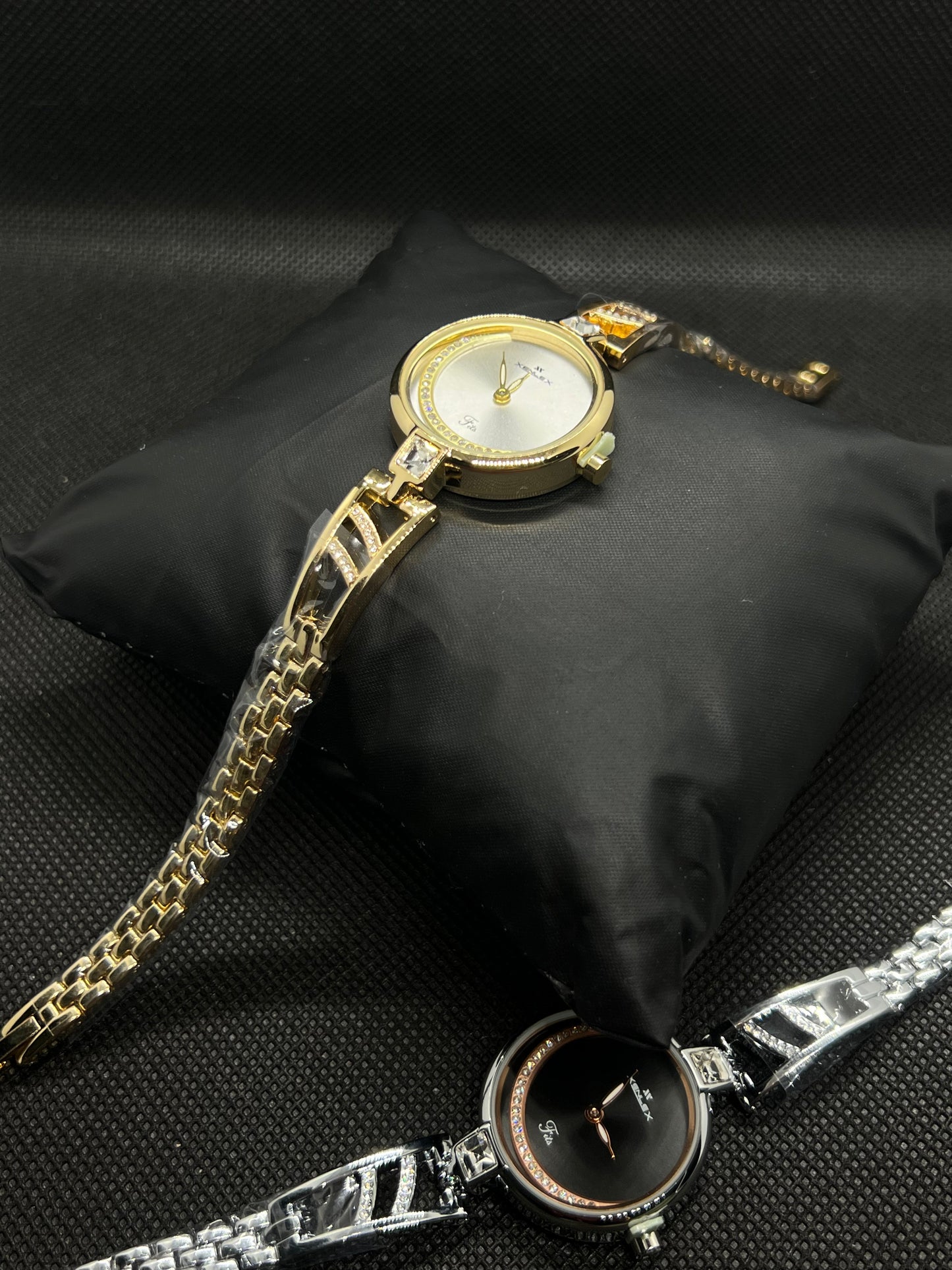 Ladies Chain Watch - Gold